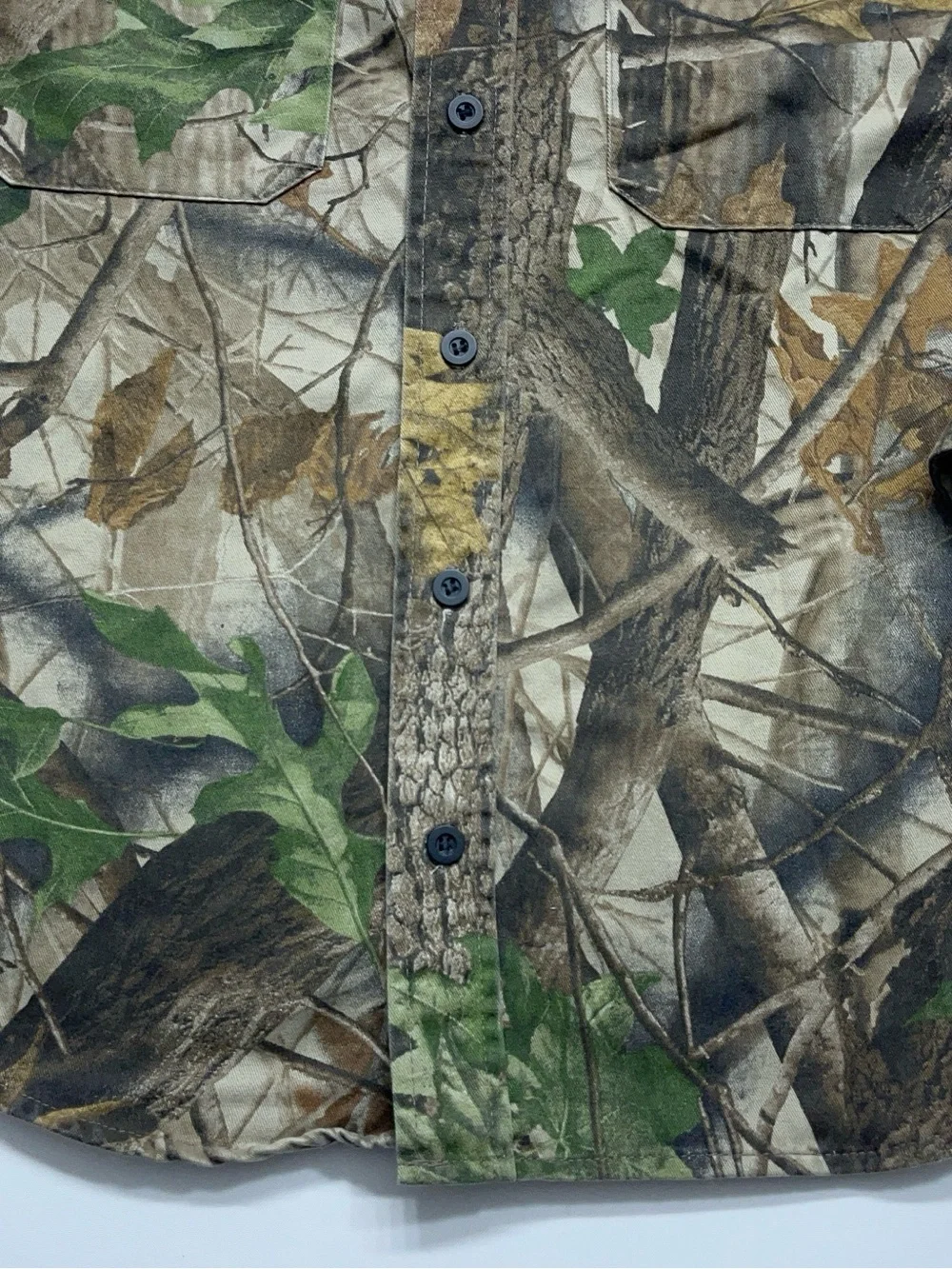 Liberty Realtree Hardwoods Camo Shirt Mens Size Medium Long Sleeve Button Up - Picture 3 of 14